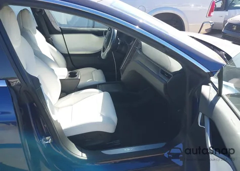 2018 Tesla Model S 100D/75D/P100D z USA, uszkodzony, nr VIN 5YJSA1E29JF295088